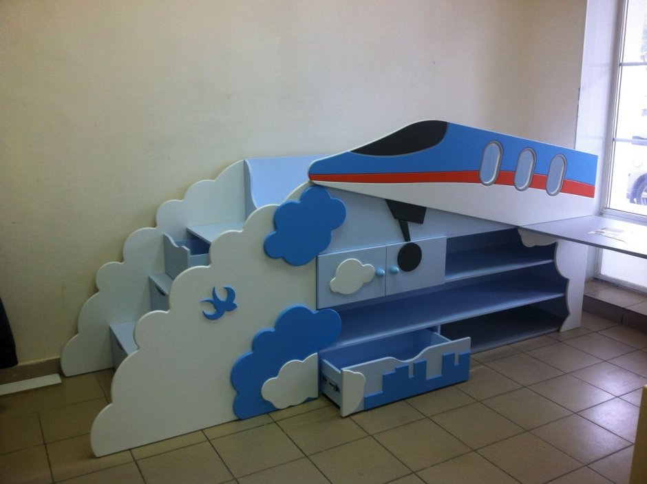 Кровать в виде самолета