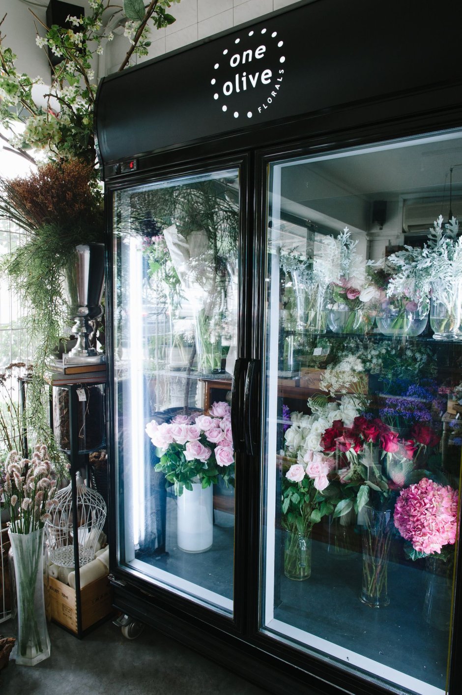 Маленький цветочный магазин