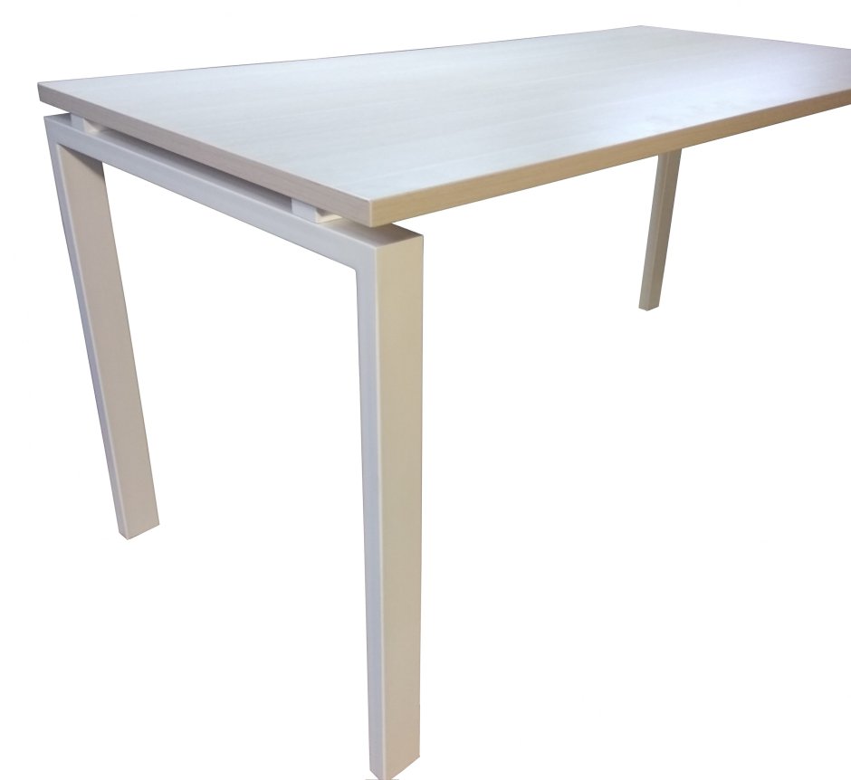 Стол для столовой с алюминиевой каркасной