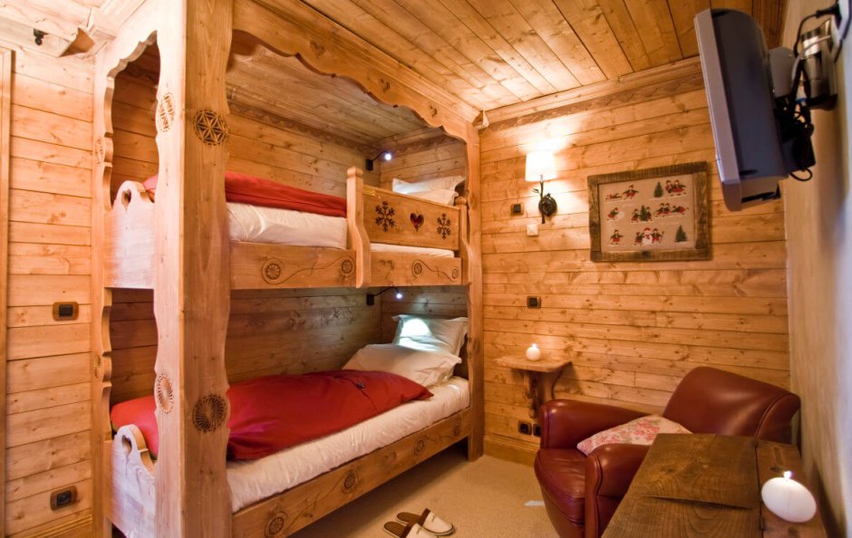 Норвежская кровать традиционная