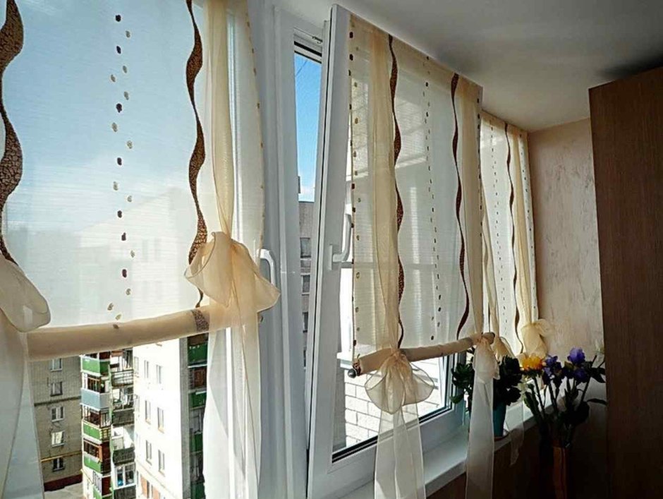 Необычные шторы на балкон