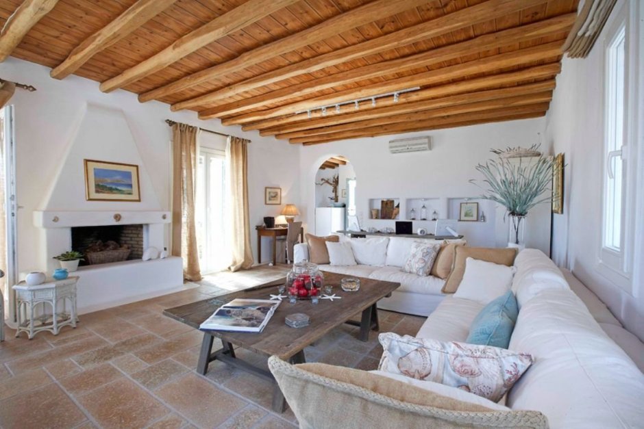 Потолок в средиземноморском стиле