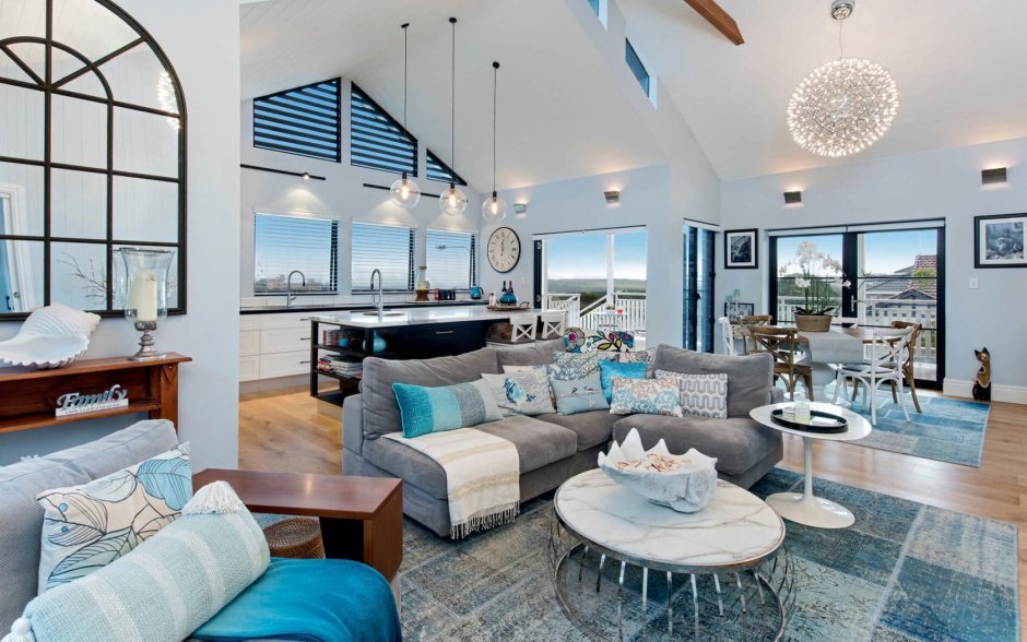 Средиземноморский стиль в интерьере гостиной