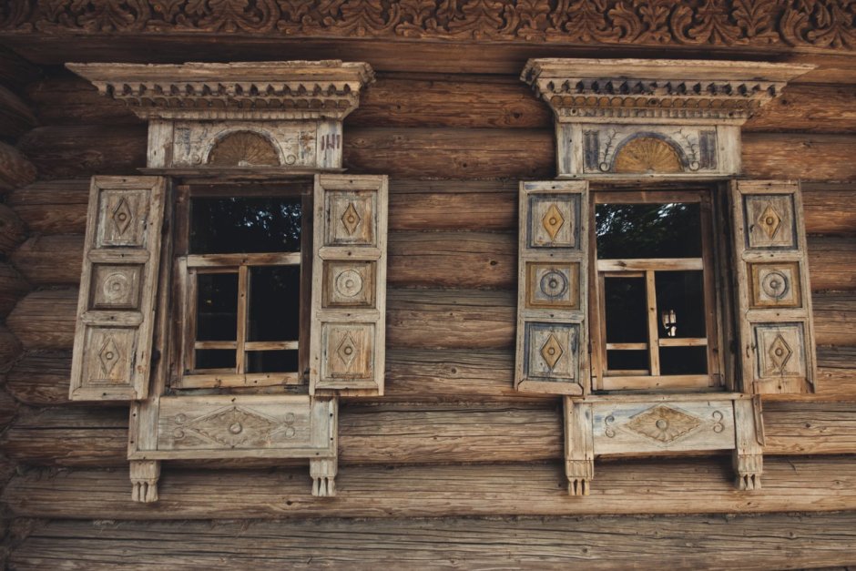Деревенские ставни резные
