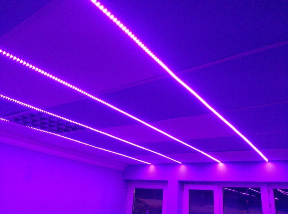 Фиолетовая РГБ подсветка