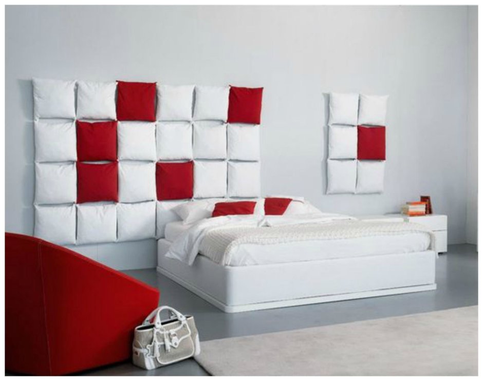 Мягкие подушки на стену у кровати