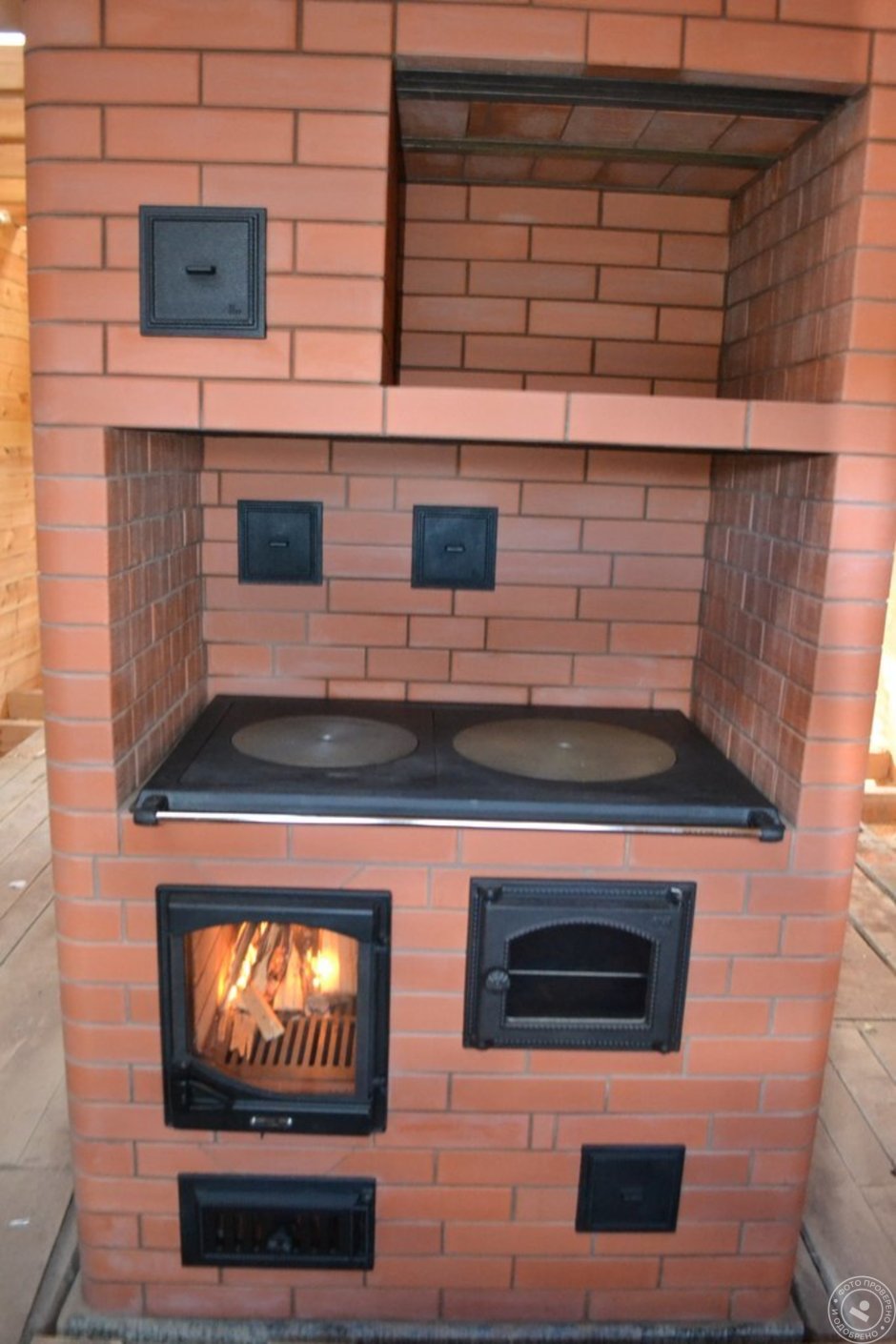 Кирпичная печь с варочной поверхностью