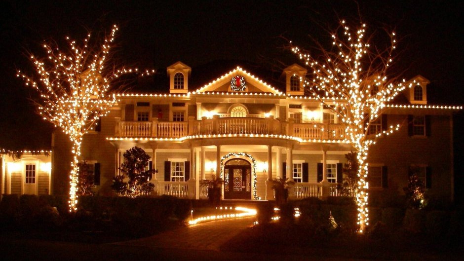 Подсветка дома снаружи на новый год