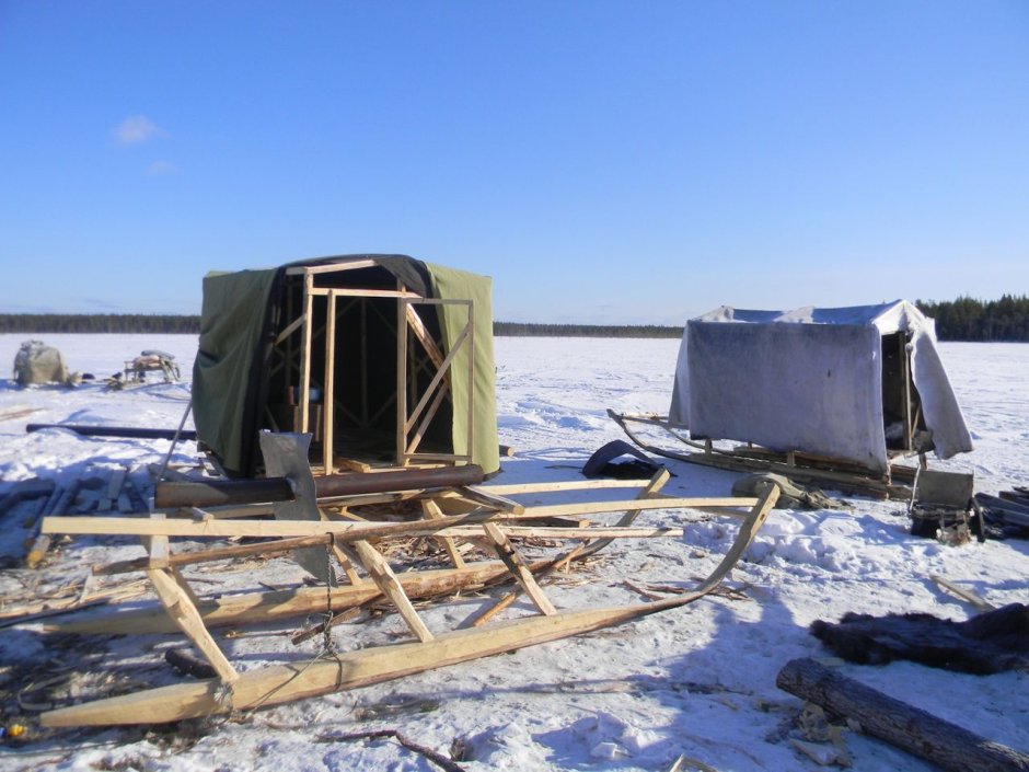 Переносной рыбацкий домик