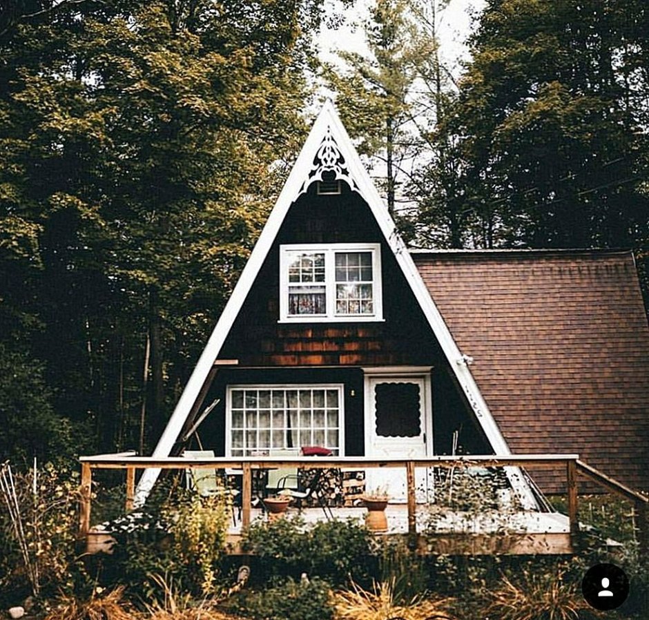А-образный дом. A-frame. Дом шалаш.
