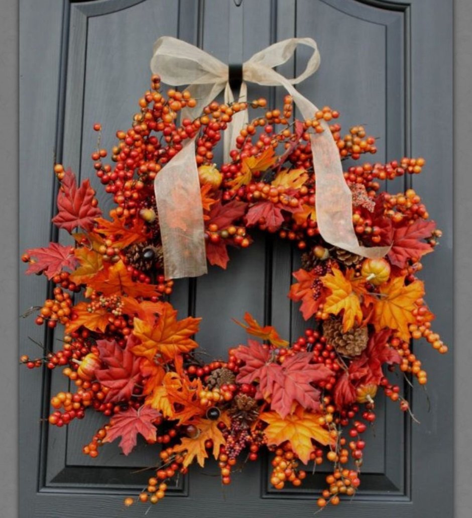 Осенний венок на дверь