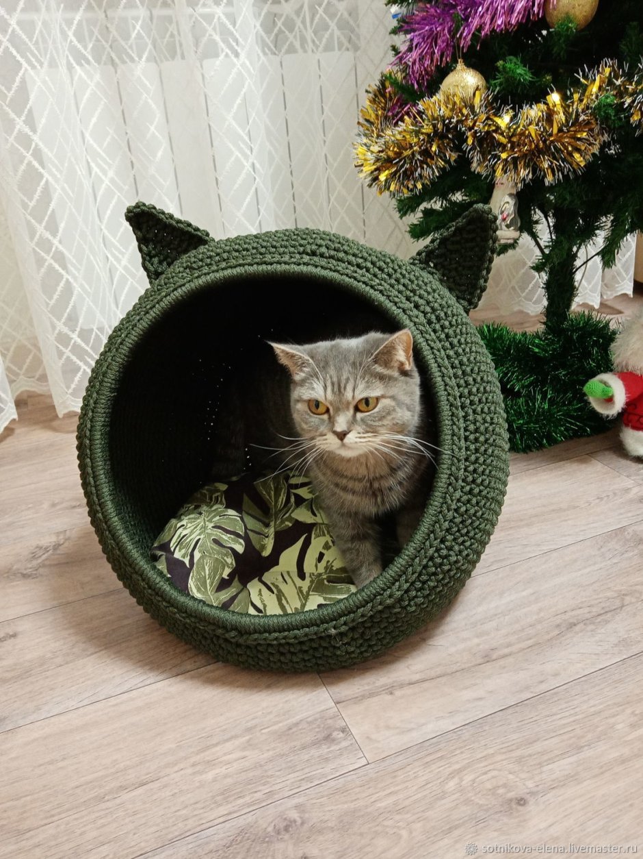 Вязаный домик для кошки