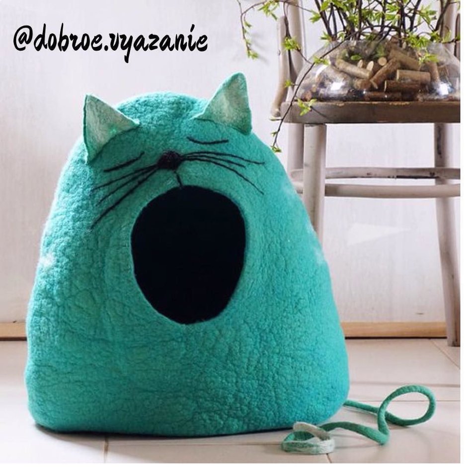Вязаный домик для кошки