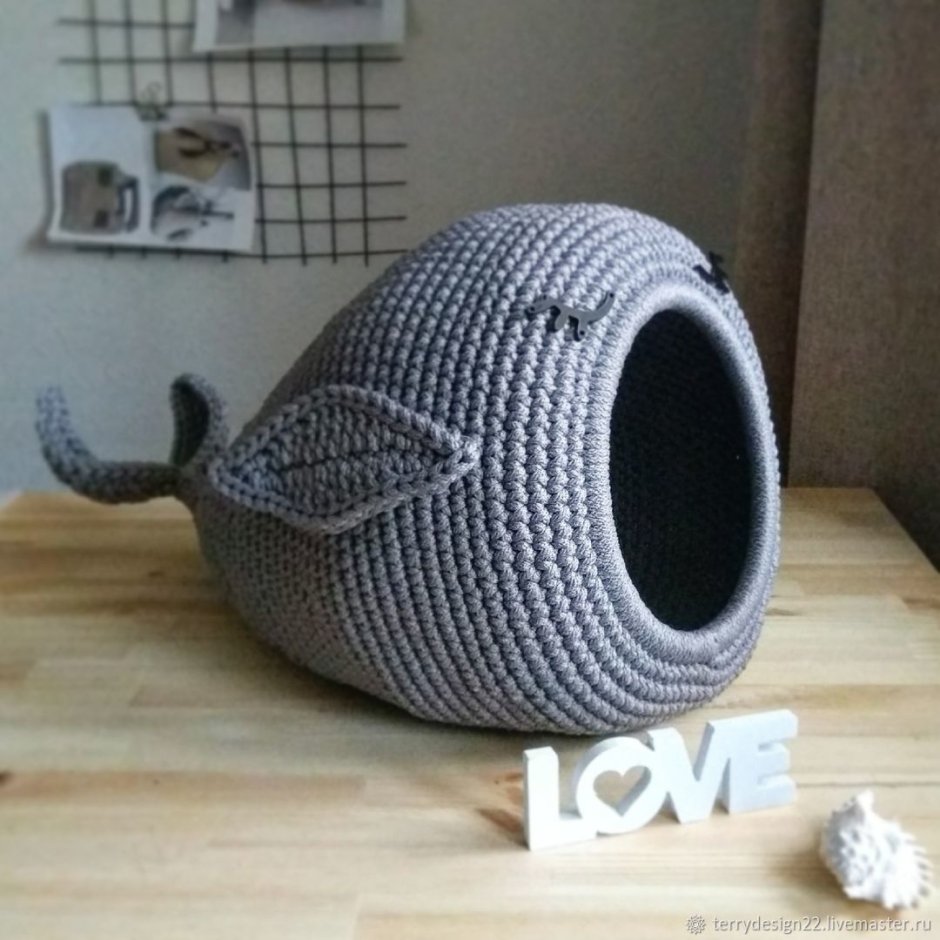Вязаные домикитдлч кошек
