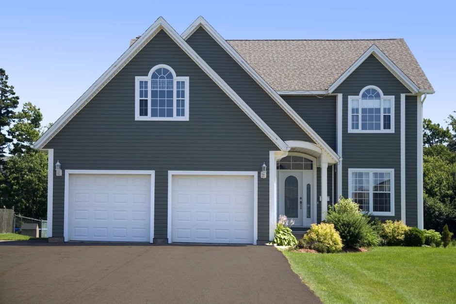 Сайдинг виниловый mitten Sentry mitten Annapolis Blue на доме