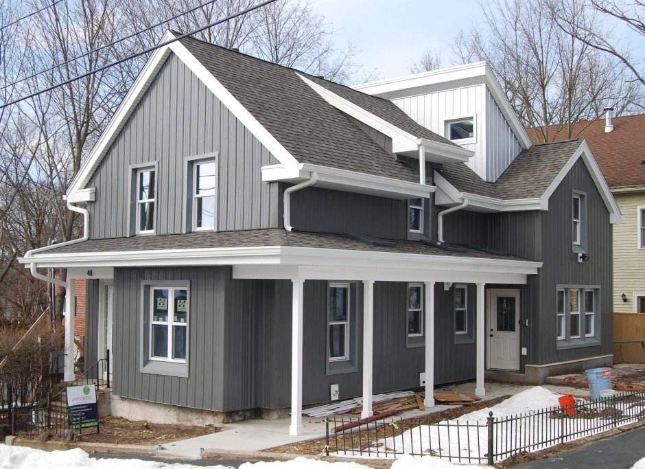Вертикальный сайдинг "Quadrohouse"