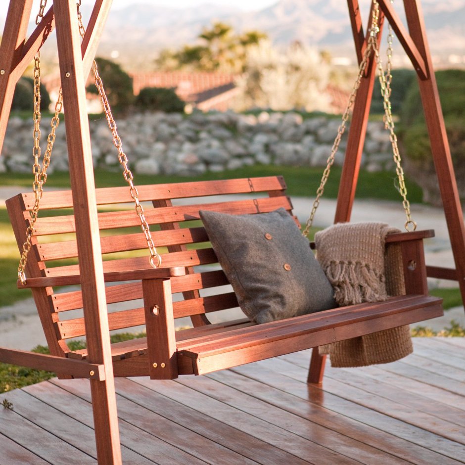 Качеля деревянная подвесная