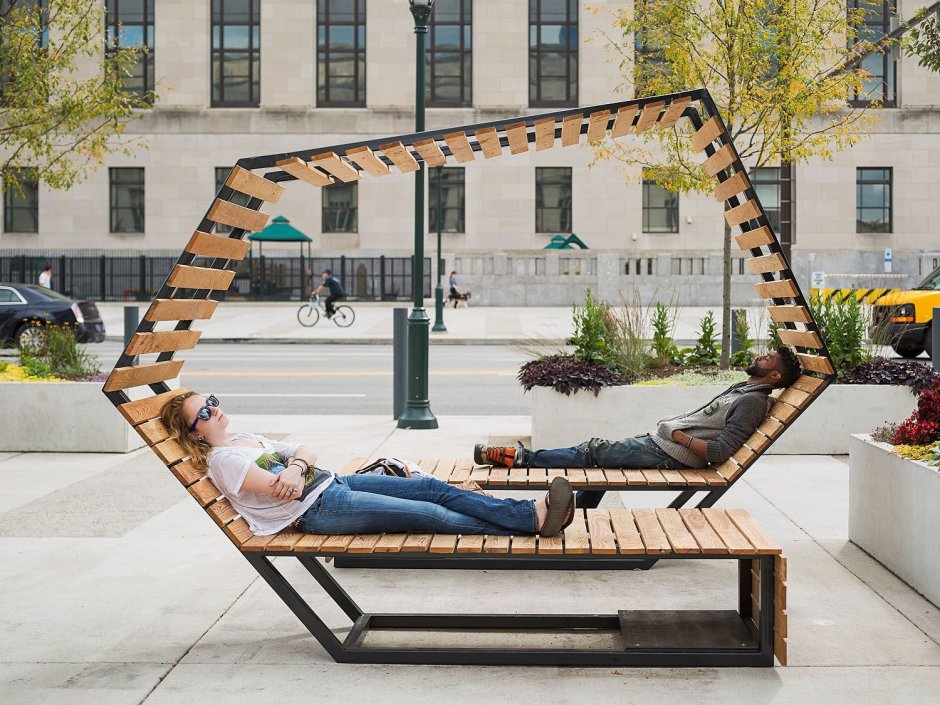 Дизайнерские скамейки для парка