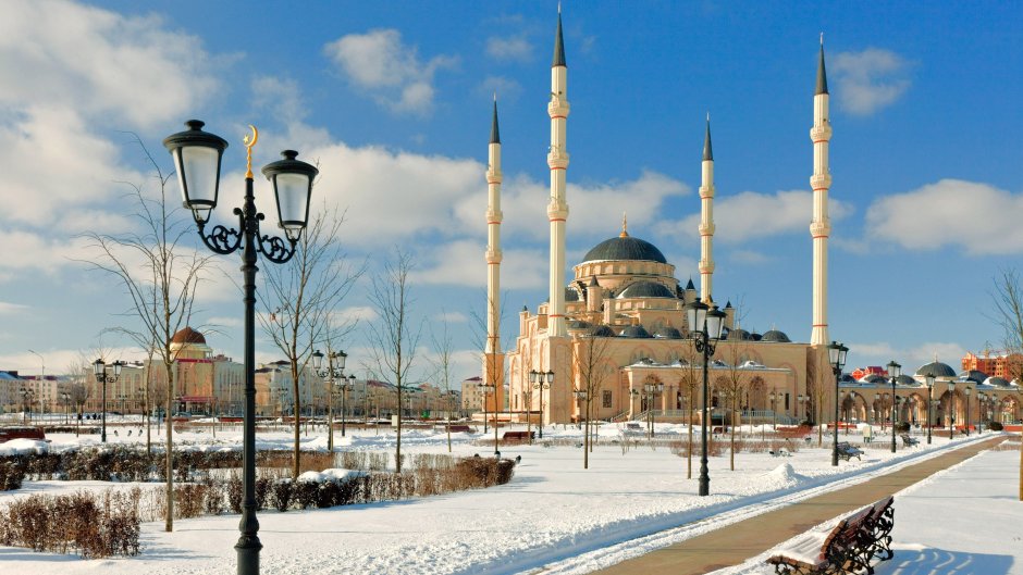 Мечеть сердце Чечни в Грозном зимой