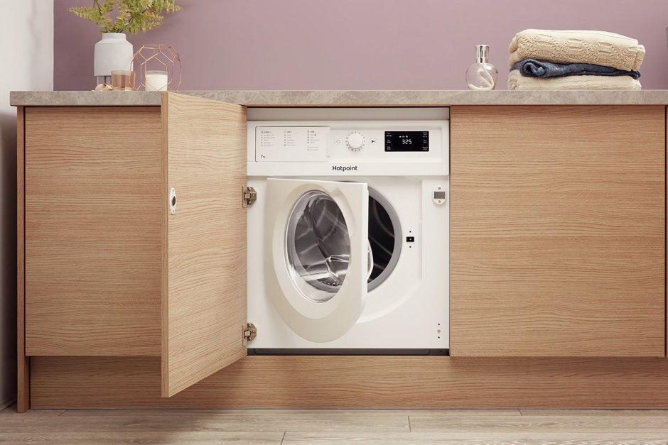 Hotpoint WMHL 71253 eu встраиваемая стиральная машина навешивание фасада