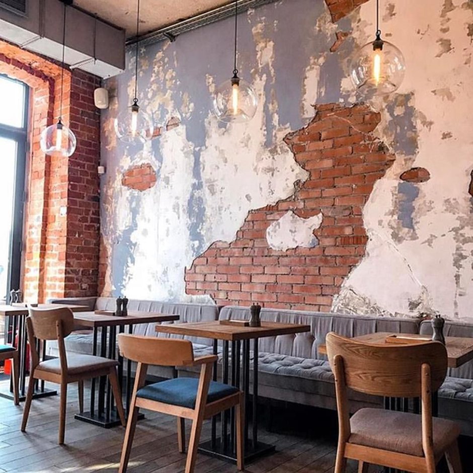 Кирпичная стена в кафе