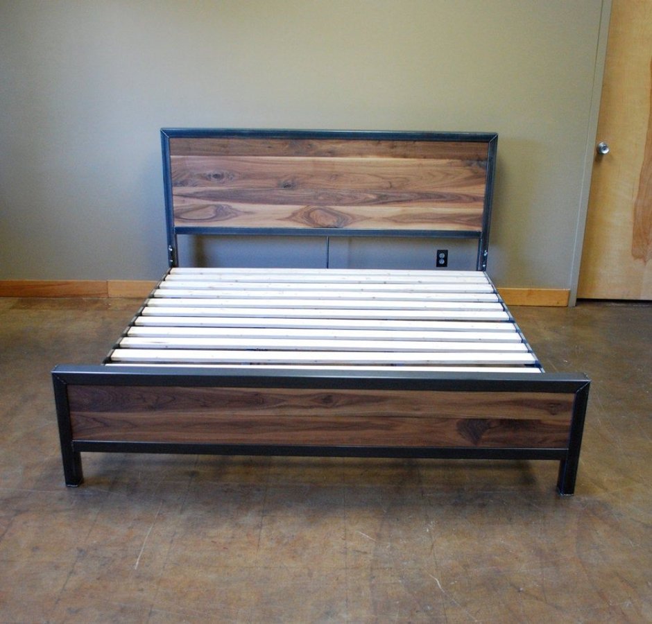 Кровать двуспальная в стиле лофт металл