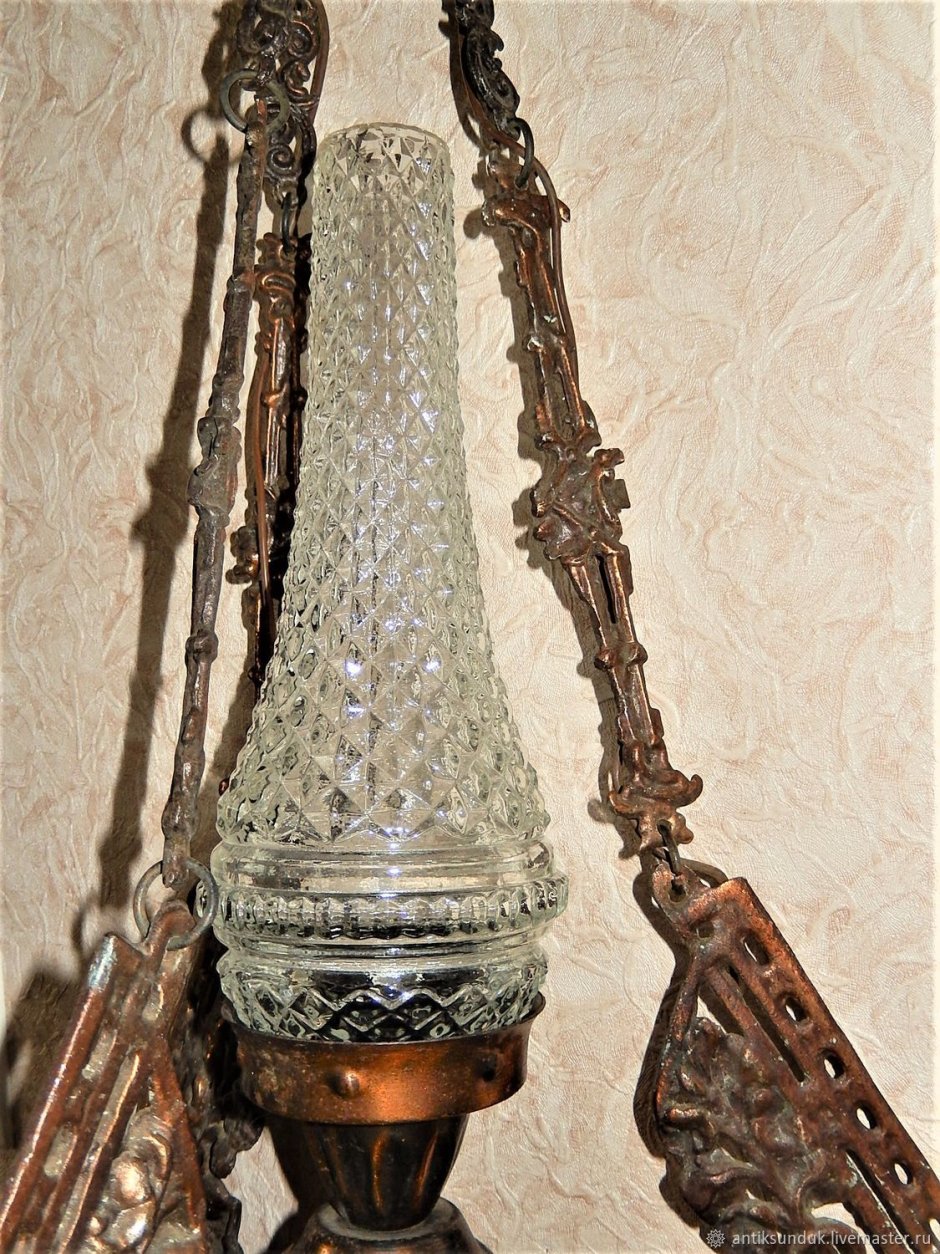 Старинная керосиновая люстра