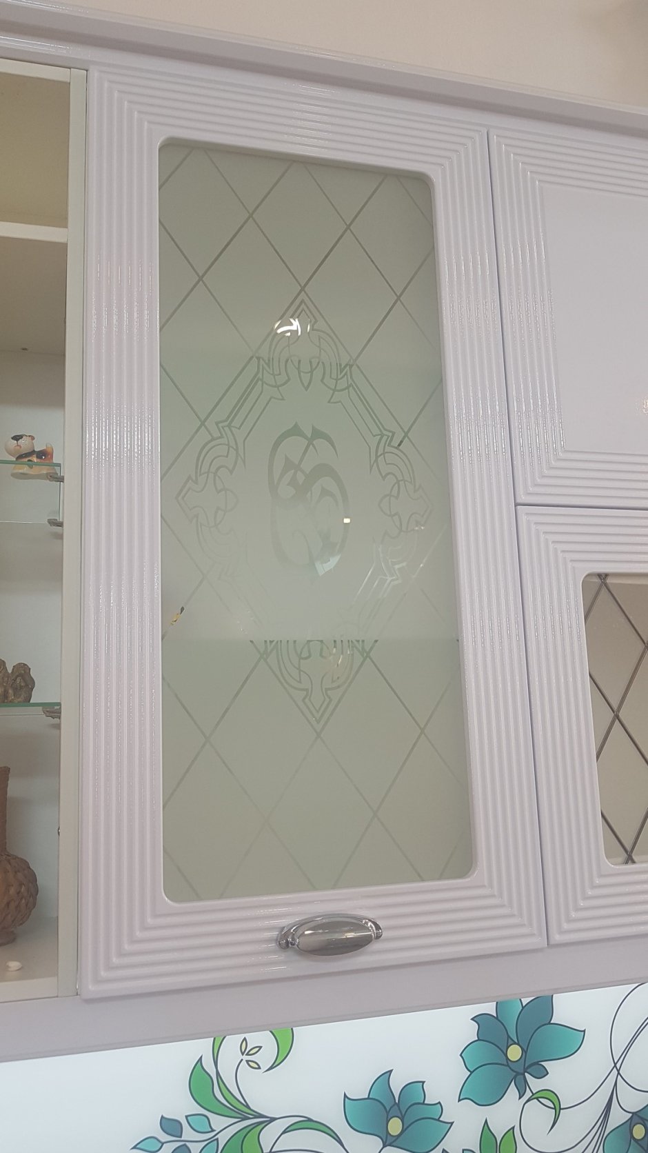 Витражные стекла для кухонных фасадов