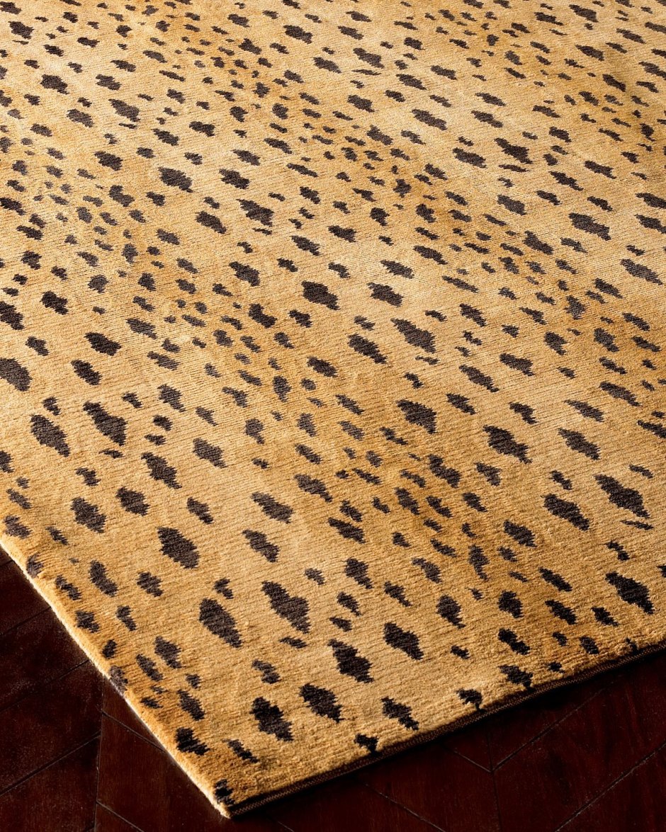 Искусственная шкура леопарда на пол