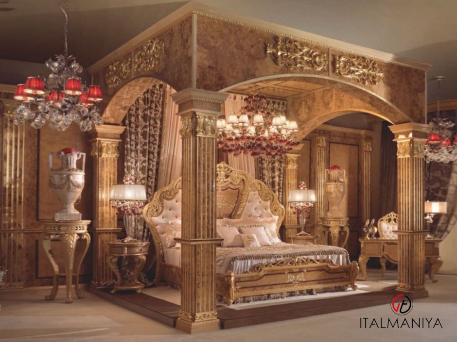 Королевская спальня с балдахином шикарная