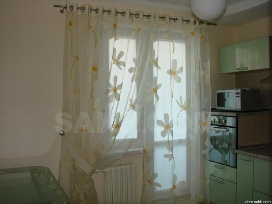 Тюль на окно с балконной дверью