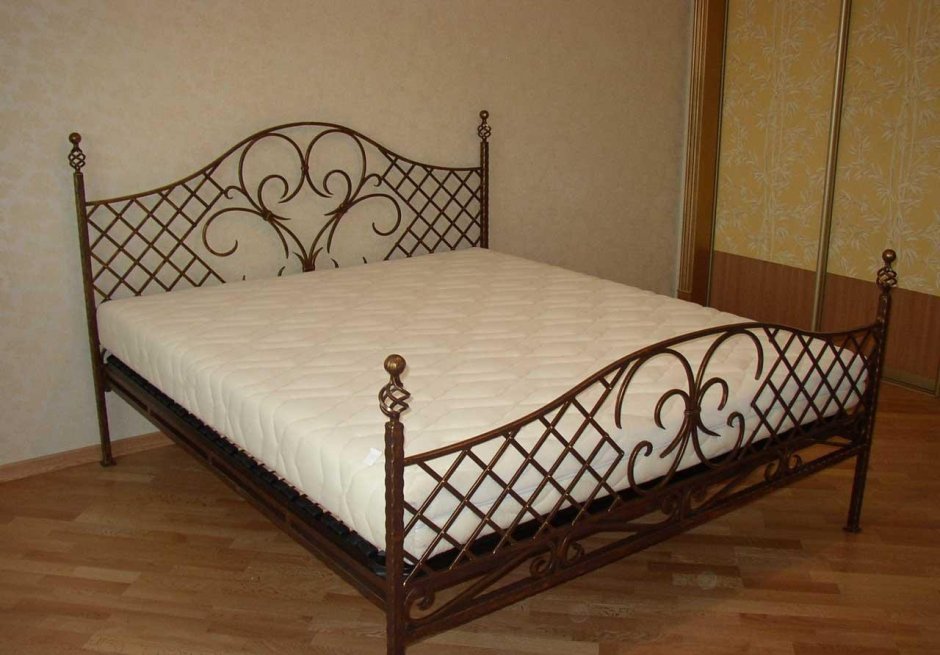 Кованые кровати двуспальные самодельные