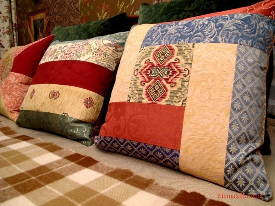 Диванные подушки из мебельной ткани