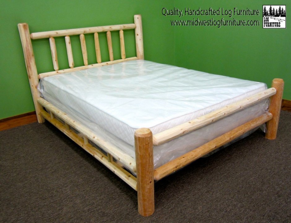 Основание кровати из бревна белое