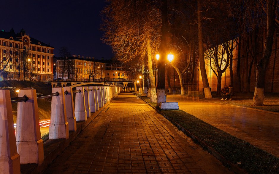 Улица города вечером Нижний Новгород