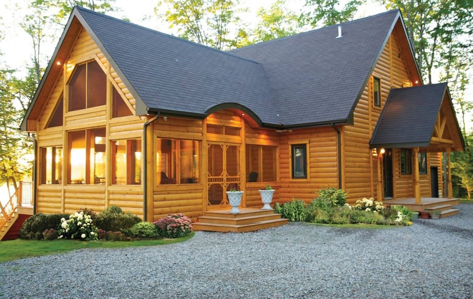 Двухцветные деревянные дома