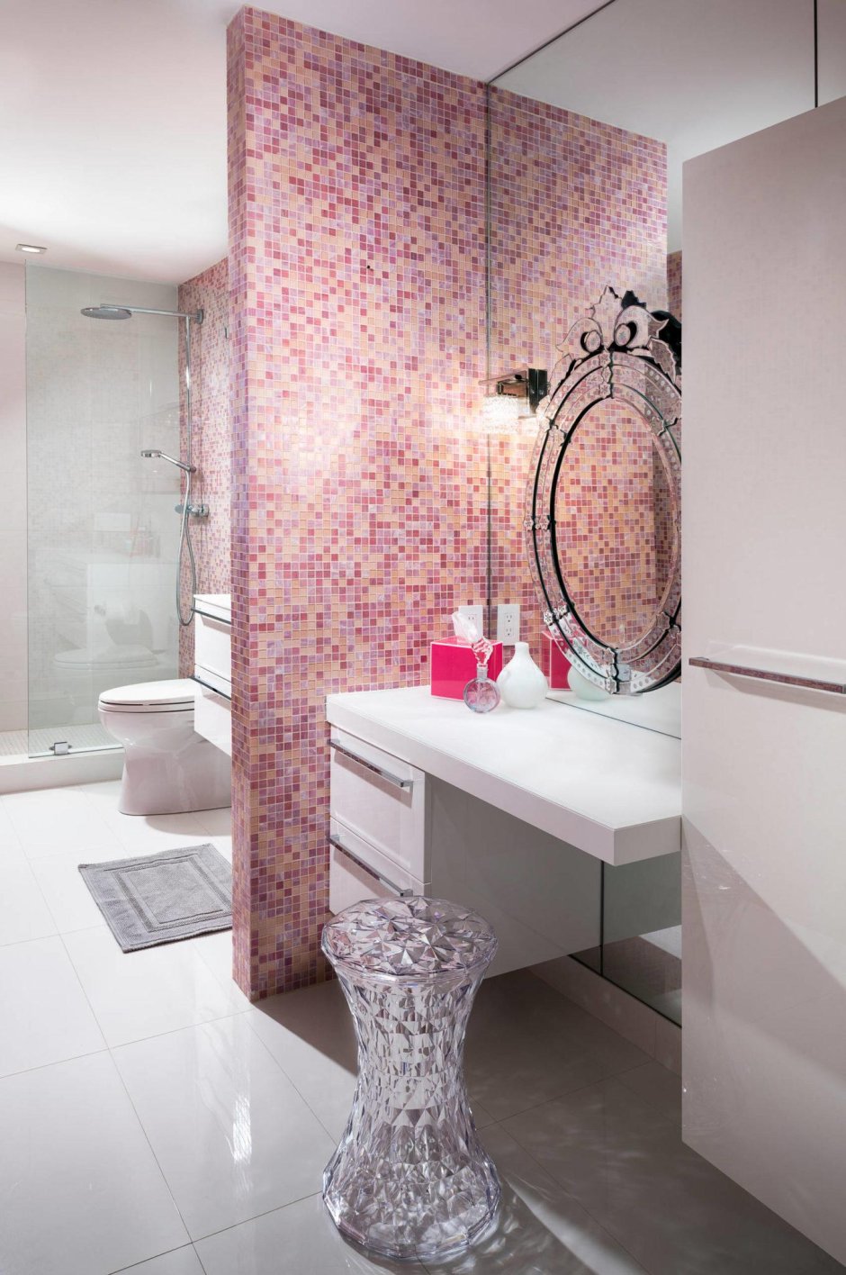 Мозайка плитка в ванну розовая