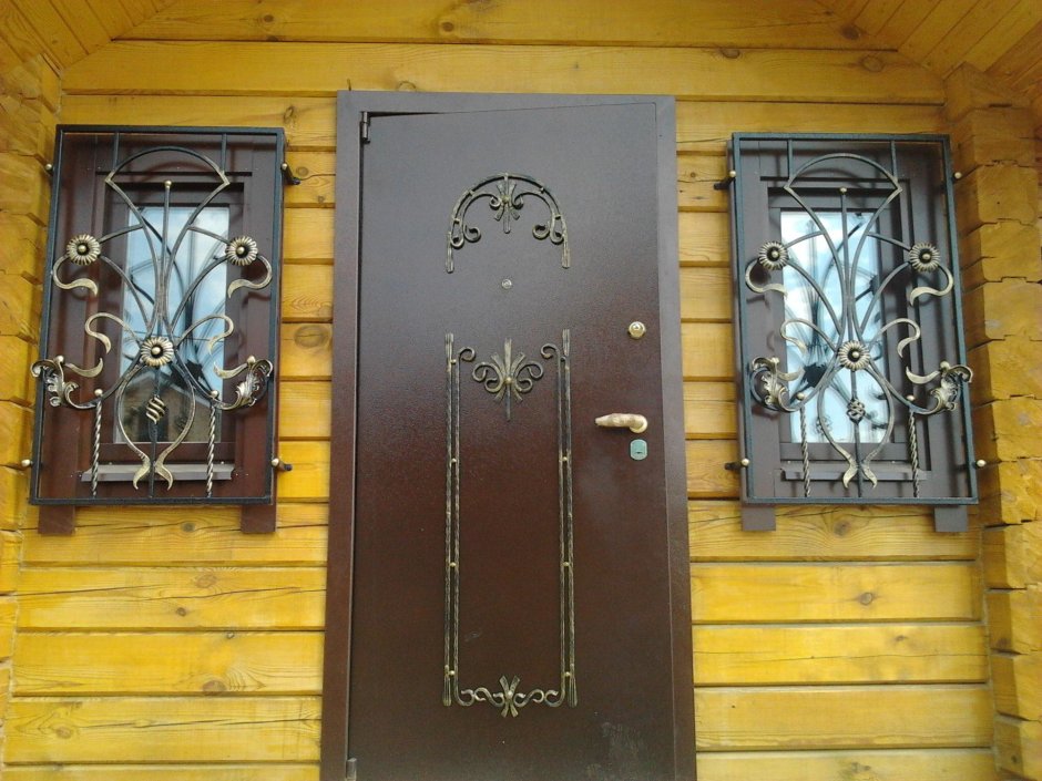 Кованые двери