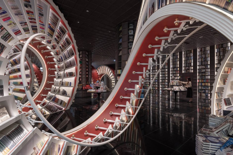 Книжный магазин в Китае по спирали