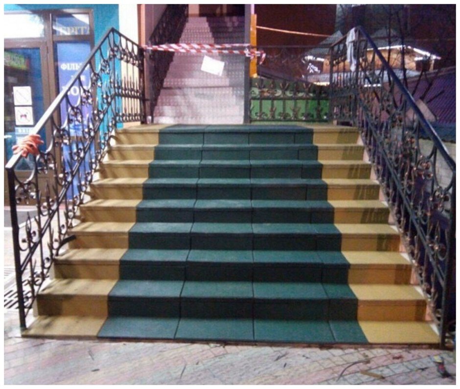 Резиновое покрытие на ступеньки