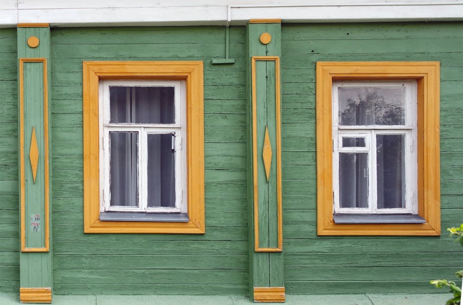 Покраска старых деревянных окон