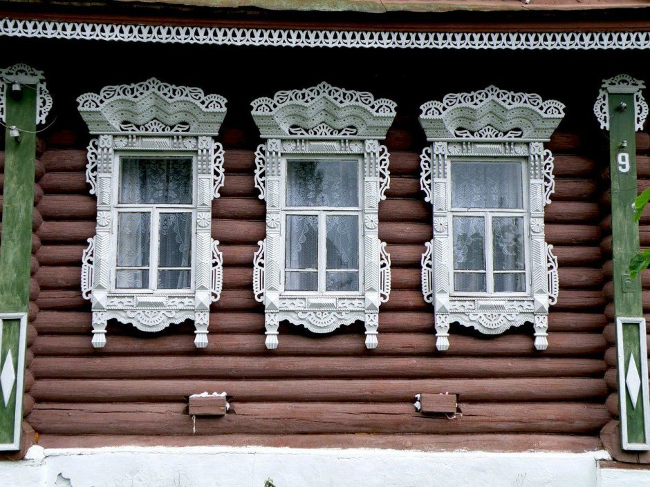 Деревянные наличники старые