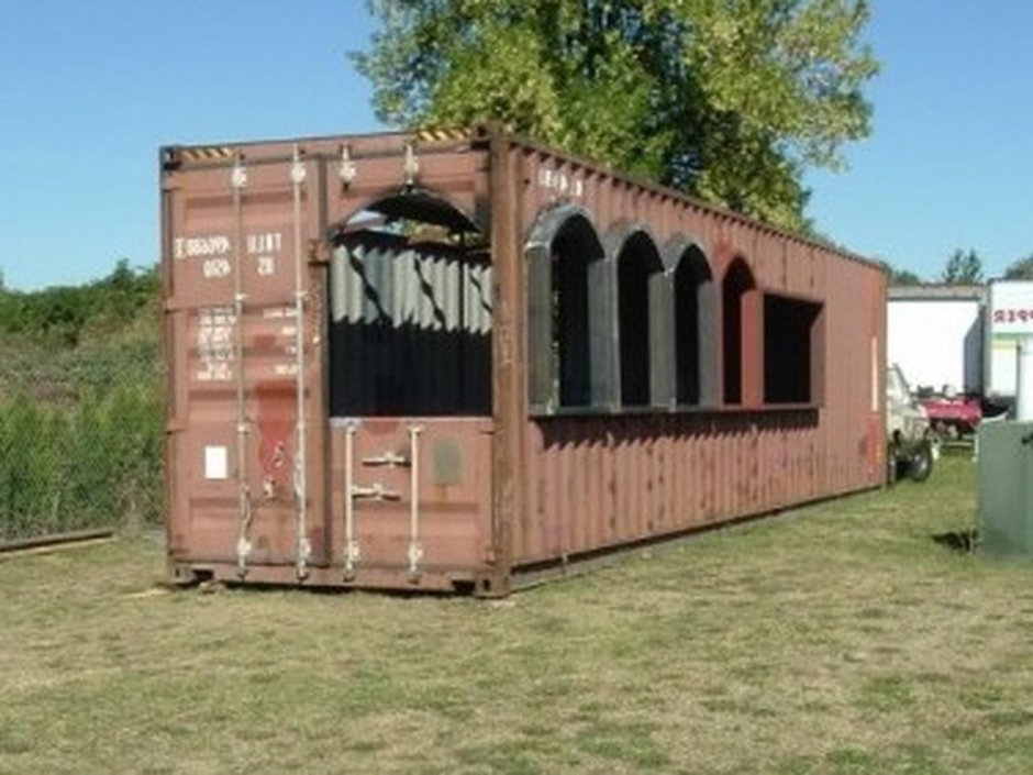 Дом на колесах из контейнера