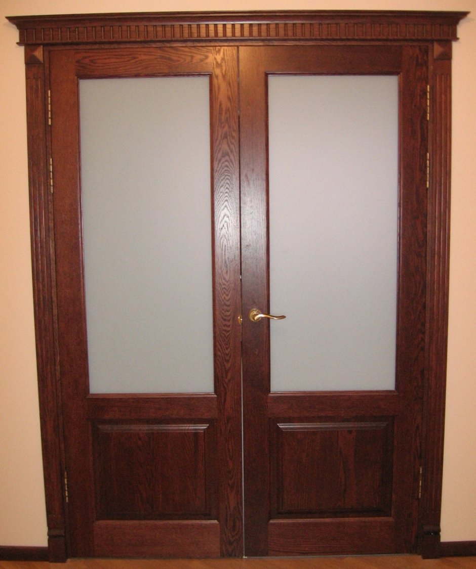 Двери деревянные распашные