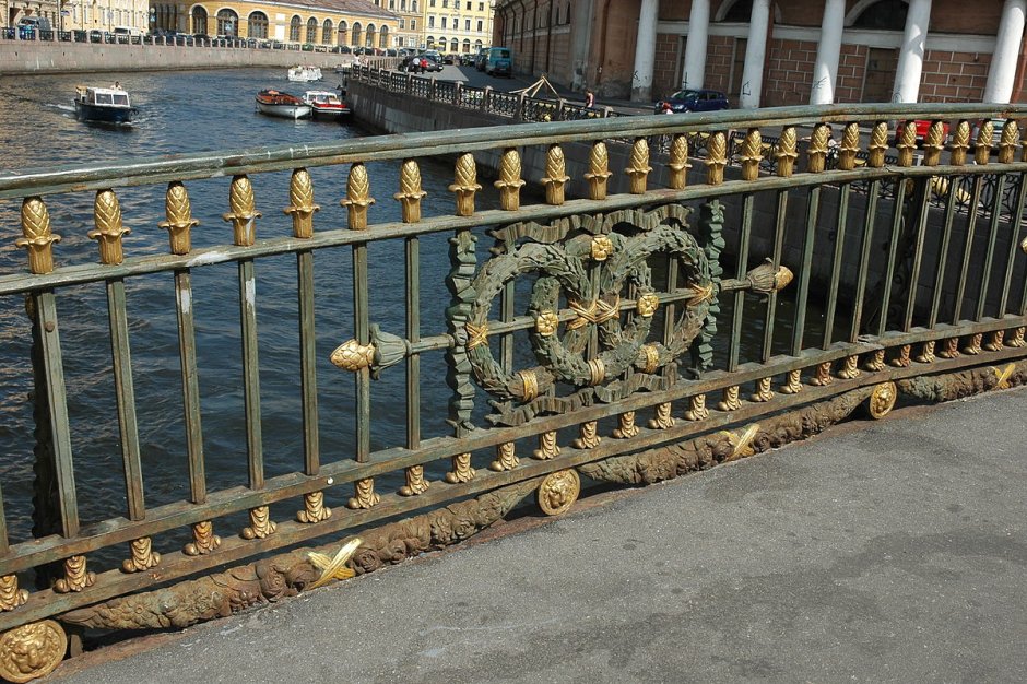 Решетки мостов Санкт-Петербурга