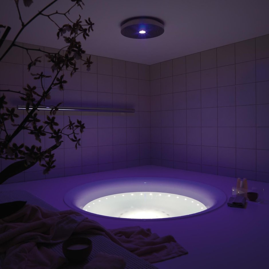 Неоновая подсветка в ванной
