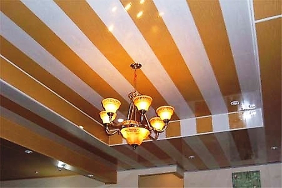 Двухуровневый потолок из панелей