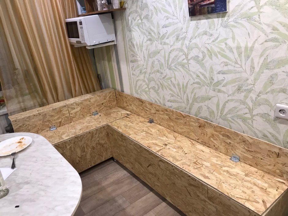 Кухонный уголок из ОСБ