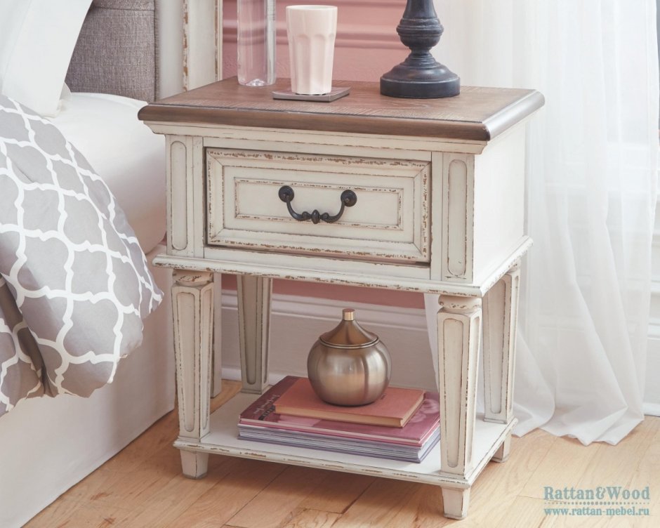 Тумба прикроватная Realyn, Ashley Furniture