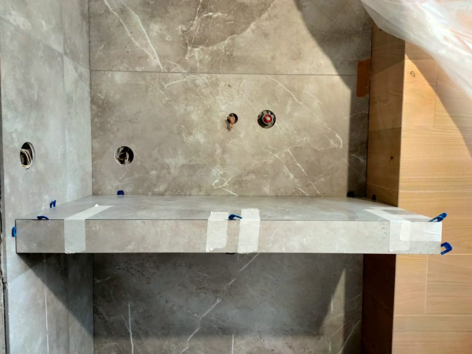 Столешница для раковины из керамогранита в ванную